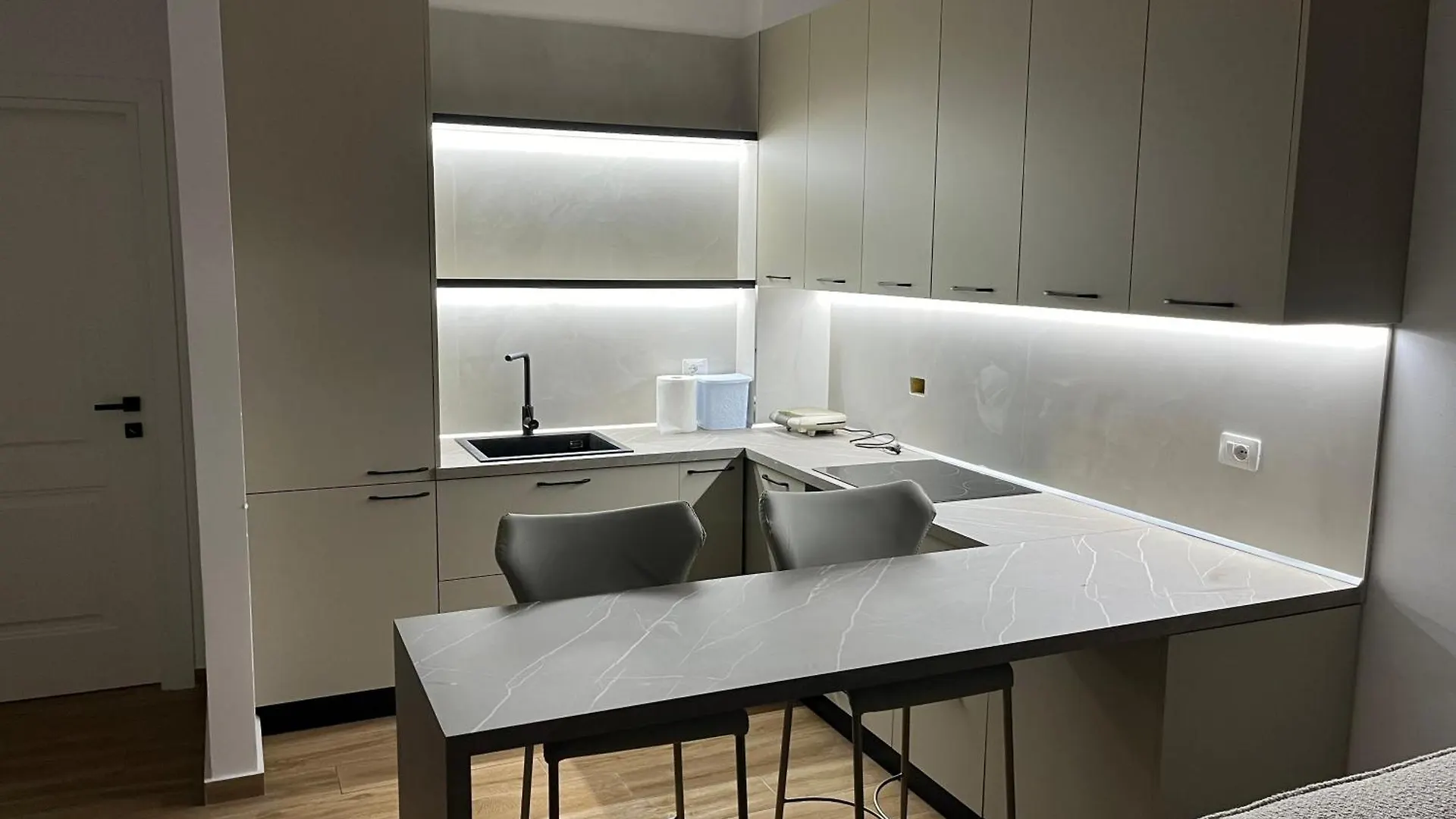 E Apartment Vlore 0*,