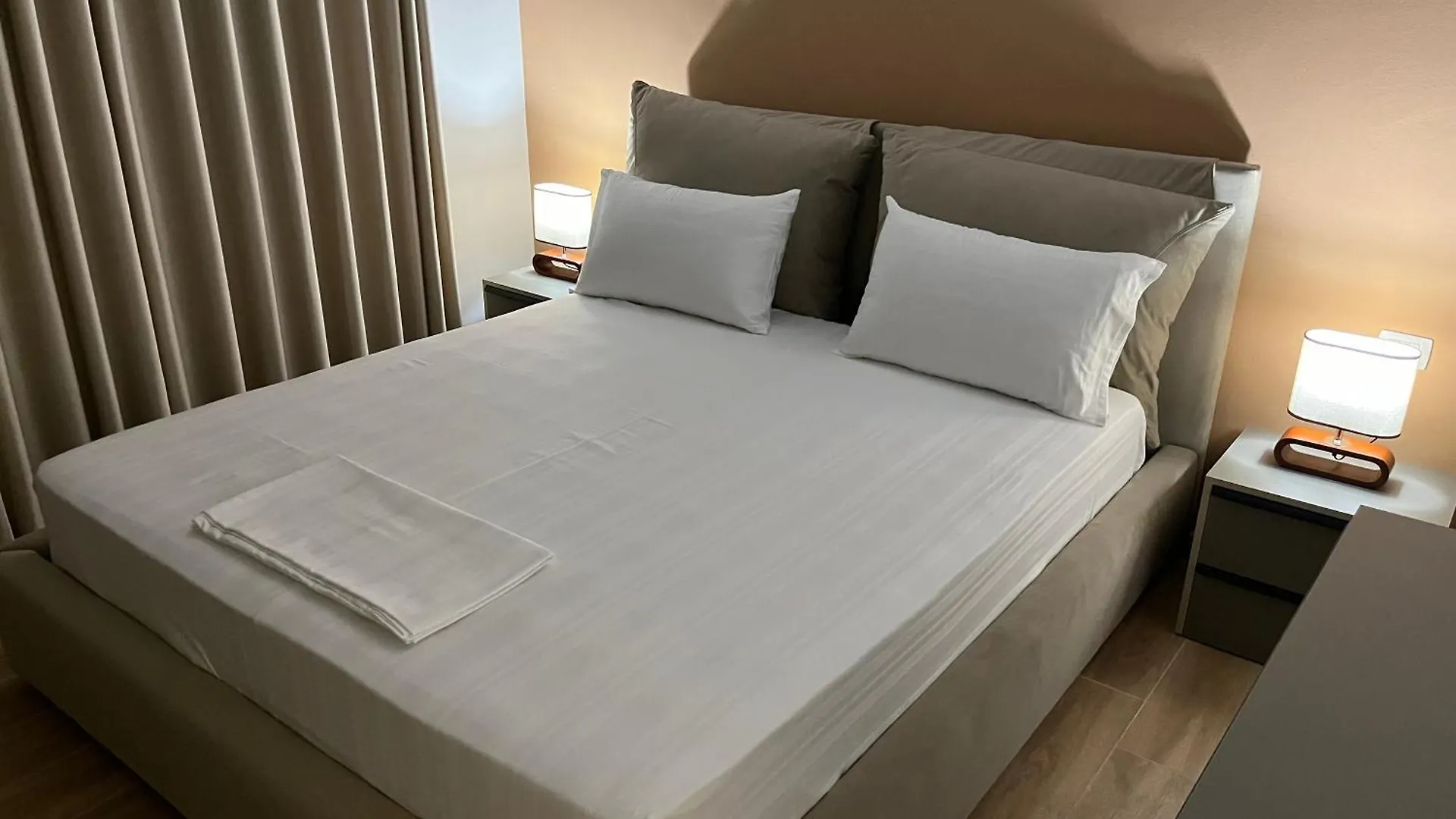 Vlorë E Apartment